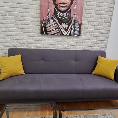 Grove II Apartment = Strict City Centre Νόβι Σαντ Εξωτερικό φωτογραφία
