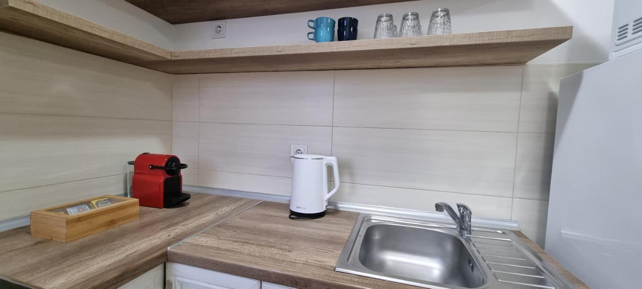 Grove II Apartment = Strict City Centre Νόβι Σαντ Εξωτερικό φωτογραφία