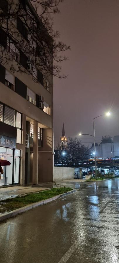 Grove II Apartment = Strict City Centre Νόβι Σαντ Εξωτερικό φωτογραφία